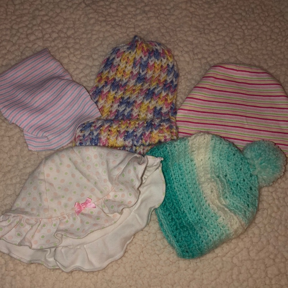 Bundle of hats.